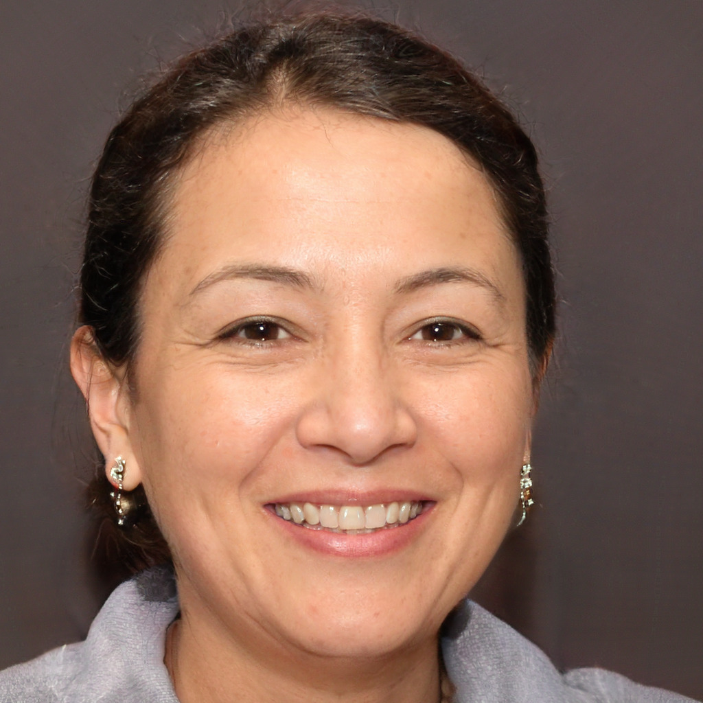 Happy baby in an Ingenuity product